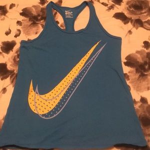 Nike tee tank